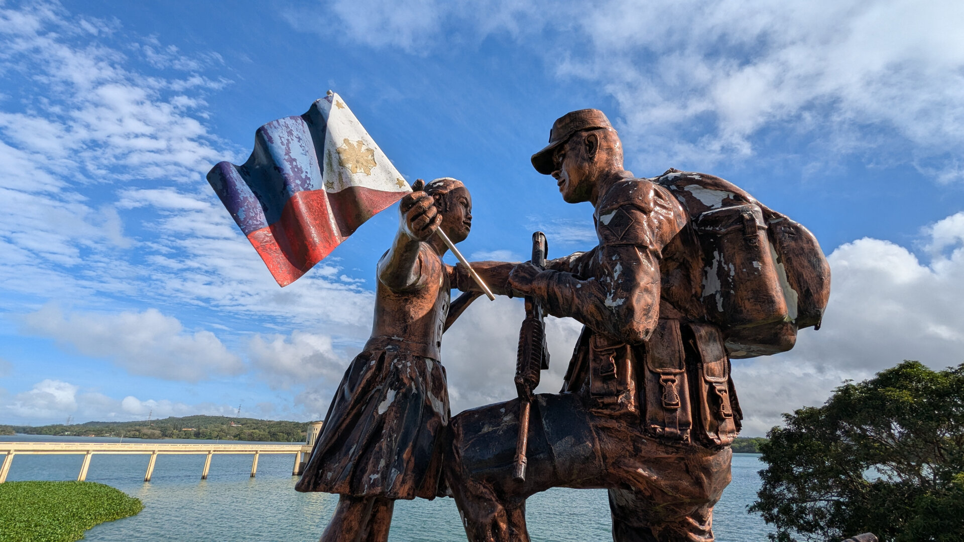 A picture of a monument